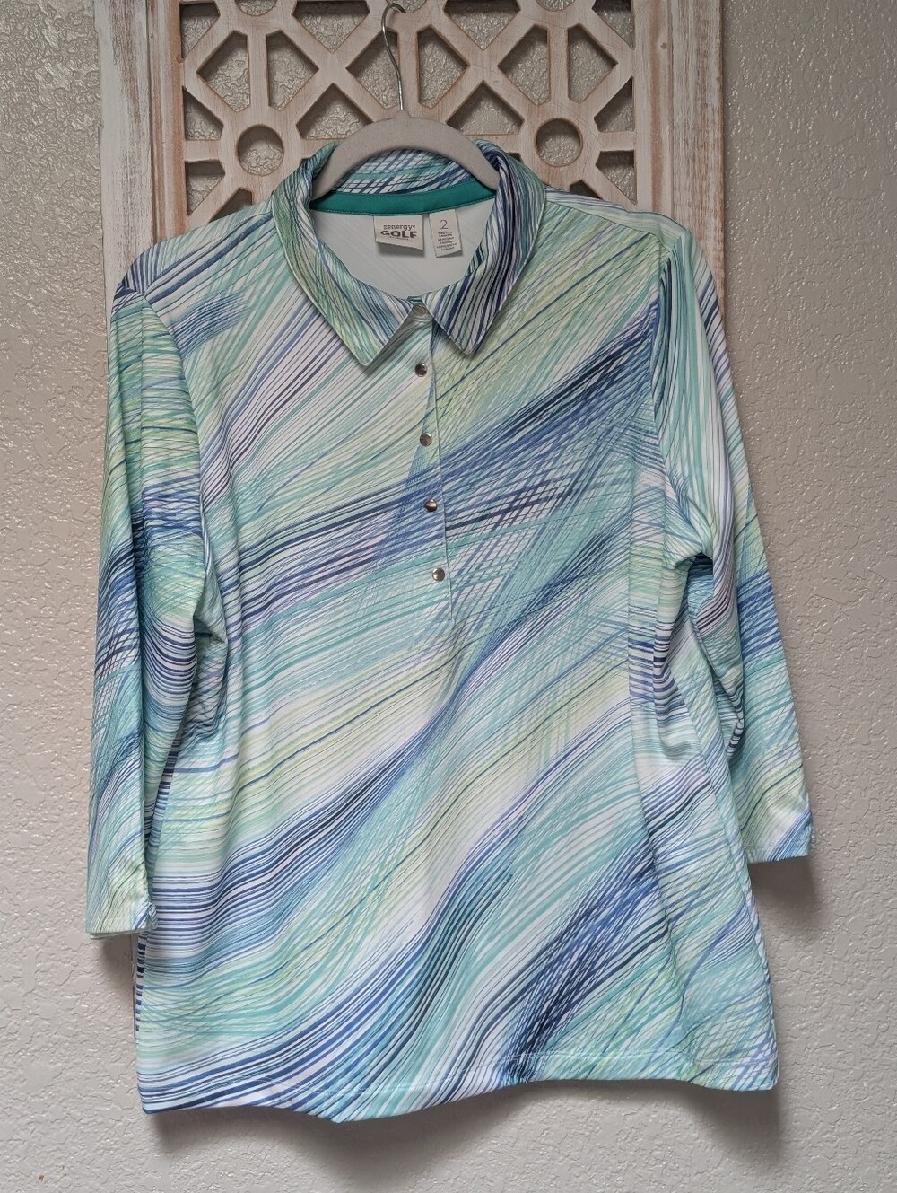 Chico's Zenergy Golf size 2 (US LG) shirt 1/2 snap button blue green sporty